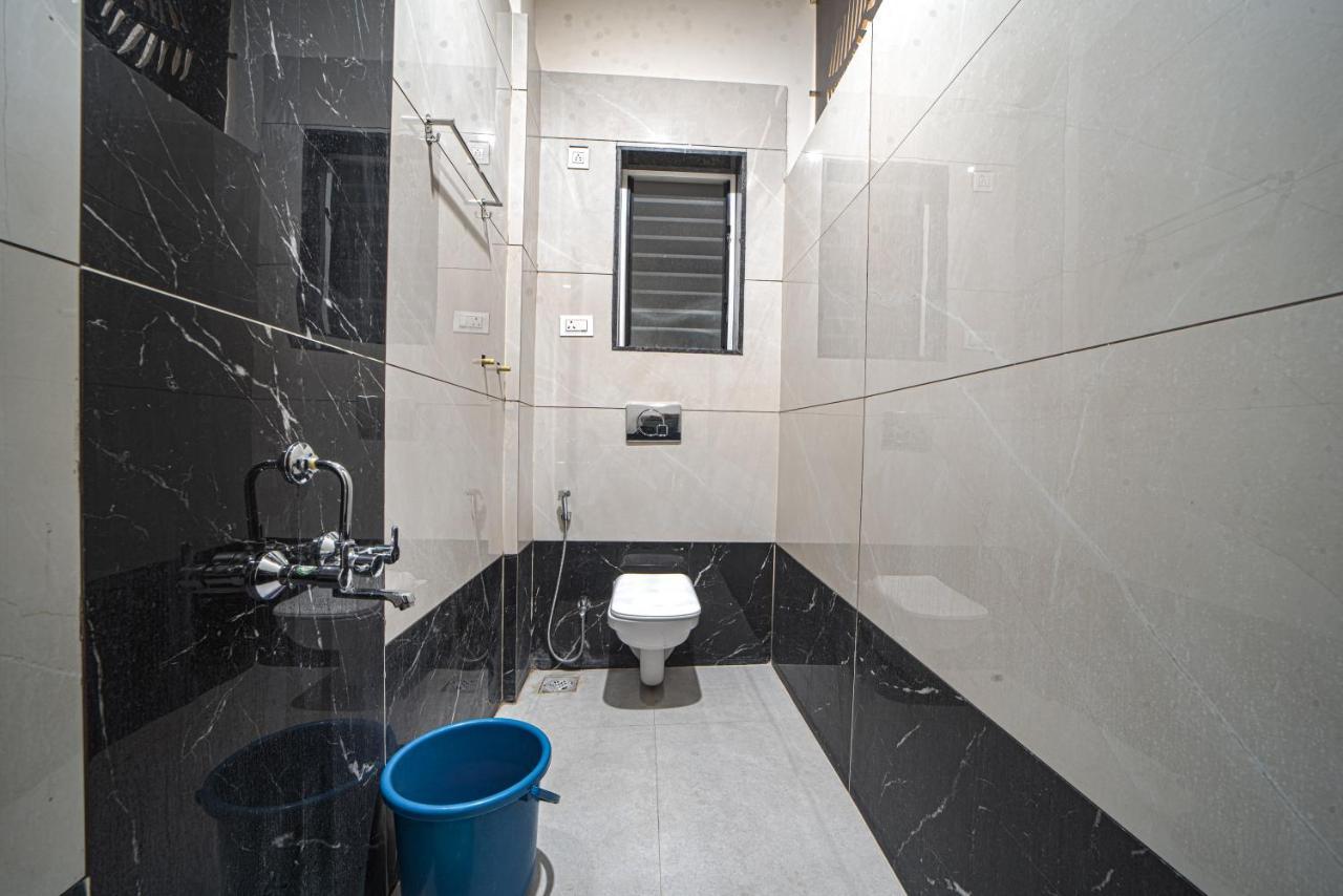 Hotel Saheb Kolhapur Ngoại thất bức ảnh